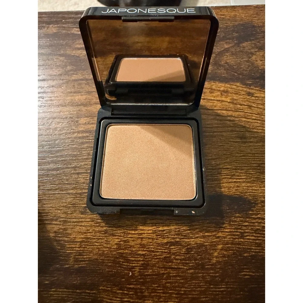 Japonesque Velvet Touch Blush Shade 05 Radiant Powder Cheek Color‎ 0.229oz Boxed
